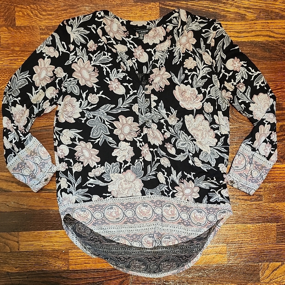 Lucky Brand 100% Viscose High Low Hem Black and Rose Pink Boho Floral Blouse XS